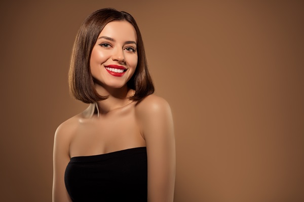 How A Smile Makeover Improves Oral Health